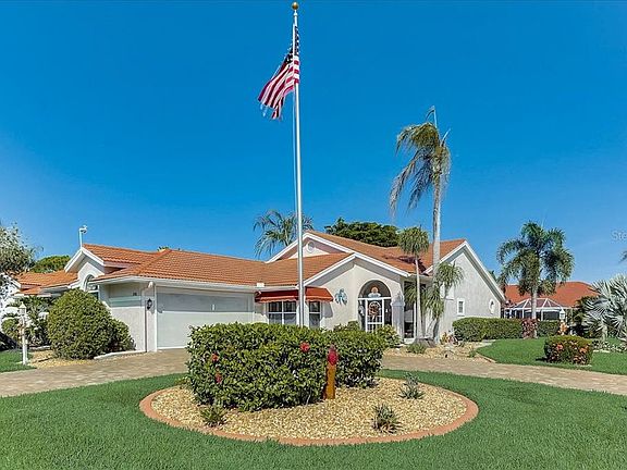 5th image of 8388 Creekview Ln