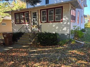 303 1st St NW, New Richland, MN 56072