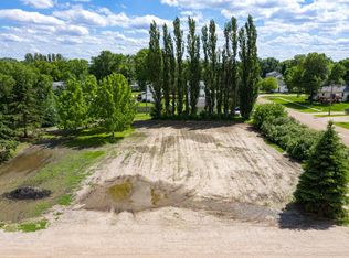 224 Sanborn St, Reynolds, ND 58275