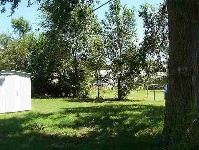 2nd image of 2412 N Woodland St