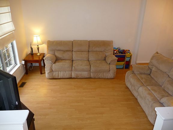2nd image of 1800 Bramble Brooks Ln