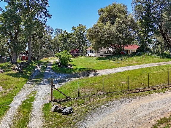 2nd image of 3095 Cedar Creek Rd
