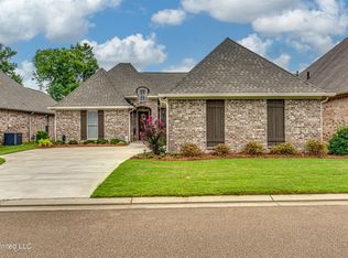 48 Enclave Cir, Ridgeland, MS 39157