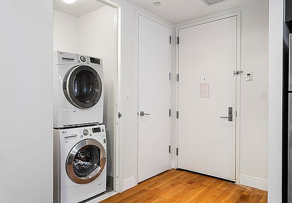2nd image of 2727 Henry Hudson Pkwy APT 508