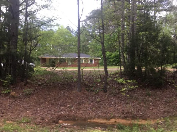 3445 Martin Luther Xing, Aliceville, AL 35442