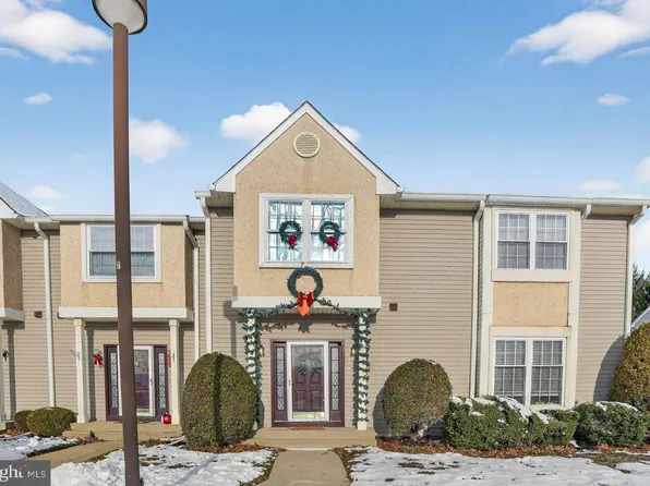 21 Winterberry Ct, Glassboro, NJ 08028