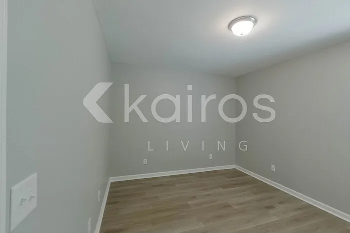 128 Bluff Rd — Photo 13