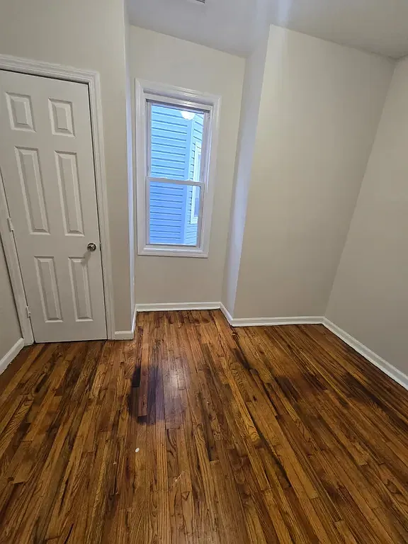3 bed, $1,995 — Photo 4
