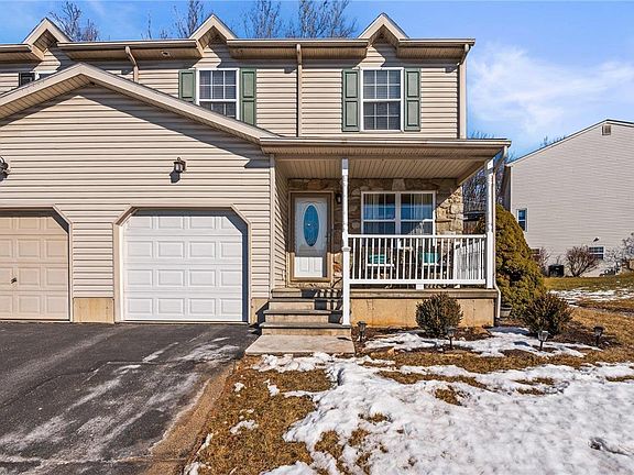 3rd image of 103 Frank Dr