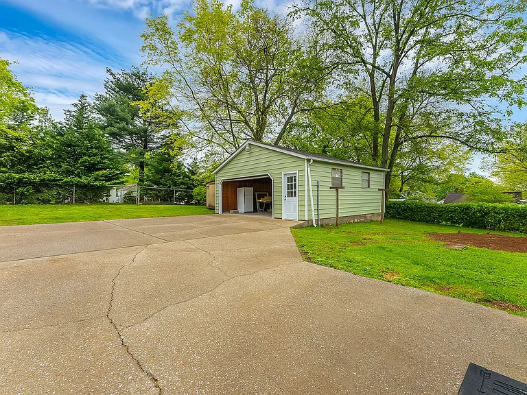 3707 Hewlett Dr — Photo 16