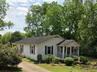 342 N Hampton Ave, Calhoun Falls, SC 29628