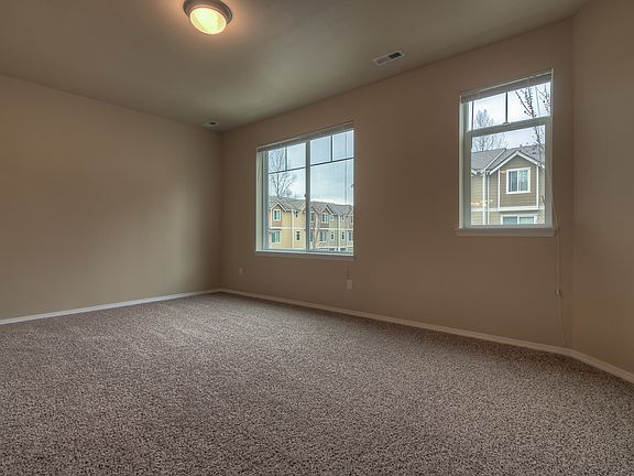 4th image of 5211 147th Street Ct E #17