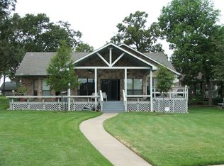 151 Deer Island Rd, Mabank, TX 75156