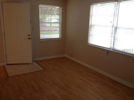 2nd image of 804 N Westmoreland Dr