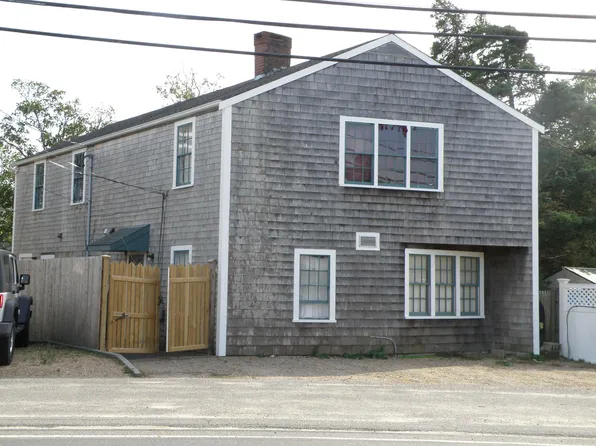 48 W Tisbury Rd, Edgartown, MA 02539
