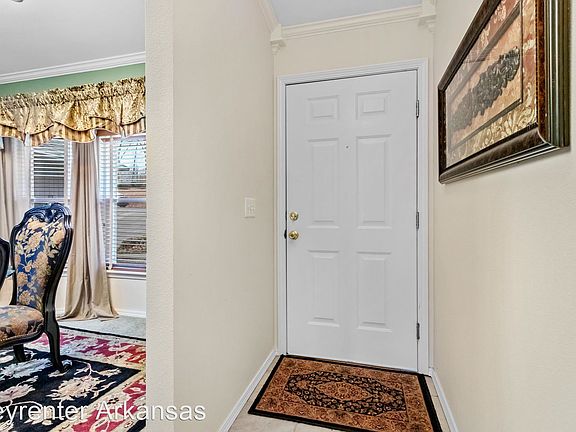 5th image of 22 Dunvegan Dr