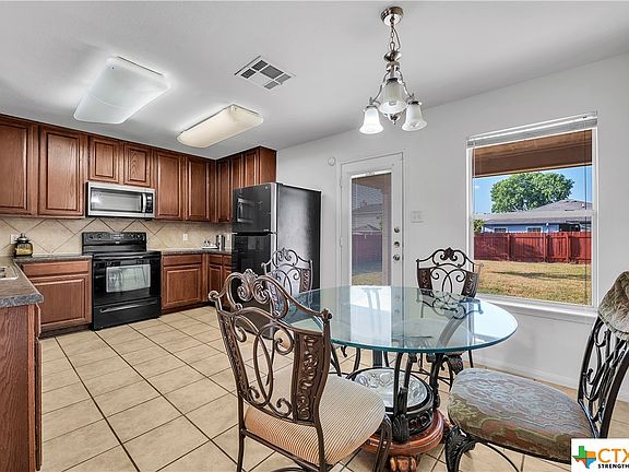 5th image of 602 Constellation Dr