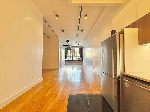 3rd image of 255 McKibbin St #304