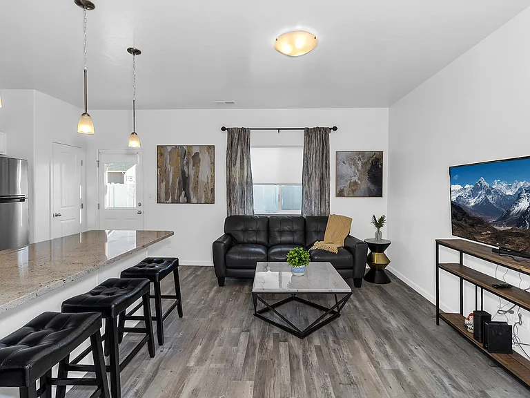 566 Graff Dairy Ct — Photo 6