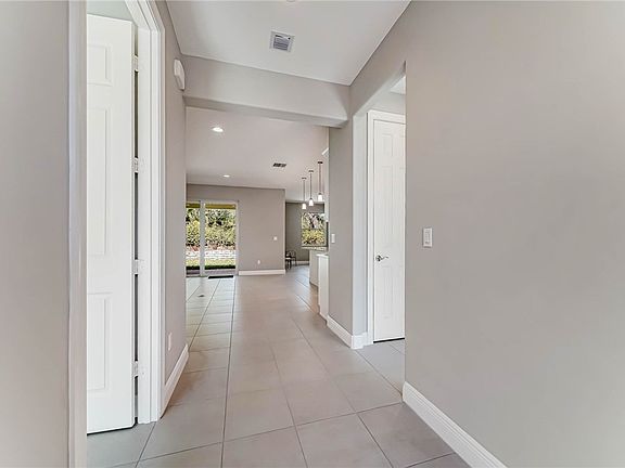 5th image of 6090 Bella Rosa Ln