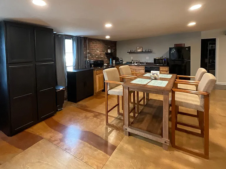 4813 Vine St #4 — Photo 4