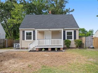 31 W Sunset Rd, Hampton, VA 23669