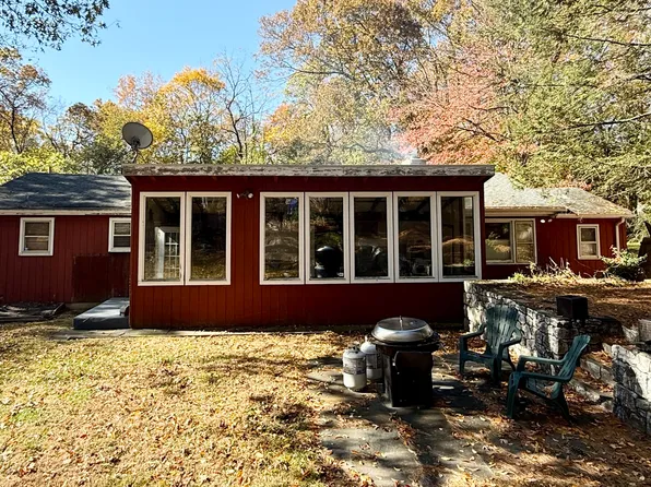 57 Valley View Lane, New Milford, CT 06776