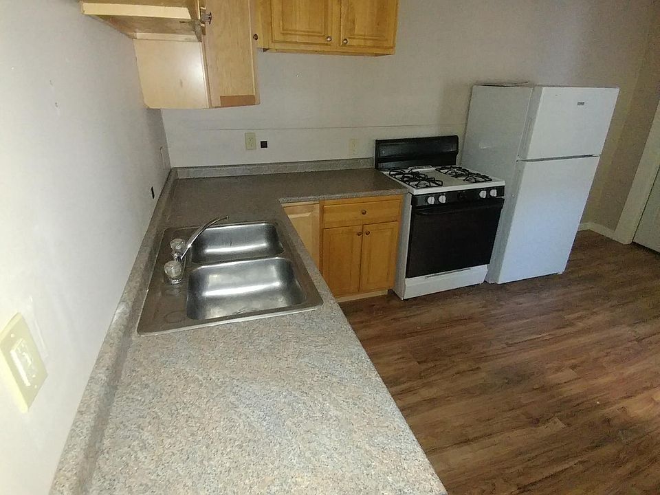 2nd image of 5 Denton St APT 8