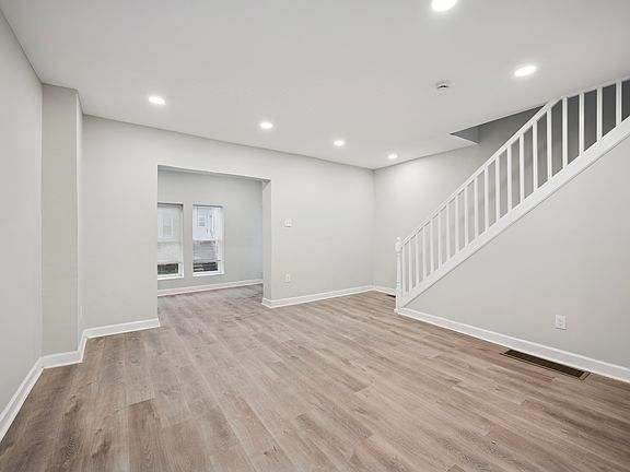 2nd image of 5959 Windsor Ave #A01