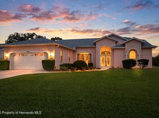 9401 Fox Hollow Ln, Weeki Wachee, FL 34613
