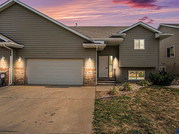 2nd image of 3604 W Hughes Pl