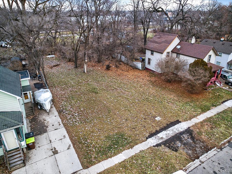 1st image of 404 Almyra Ave