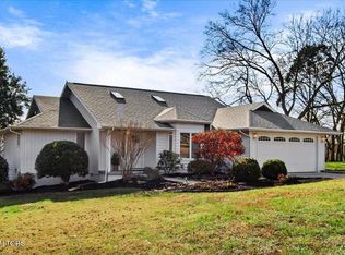 300 Chatuga Ln, Loudon, TN 37774