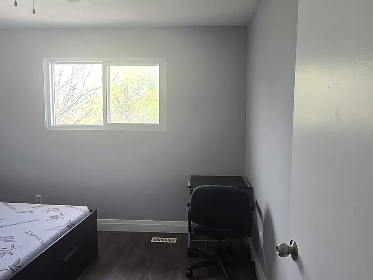 122 Kingswood Dr — Photo 29
