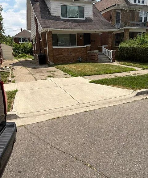 3259 W Philadelphia St — Photo 1