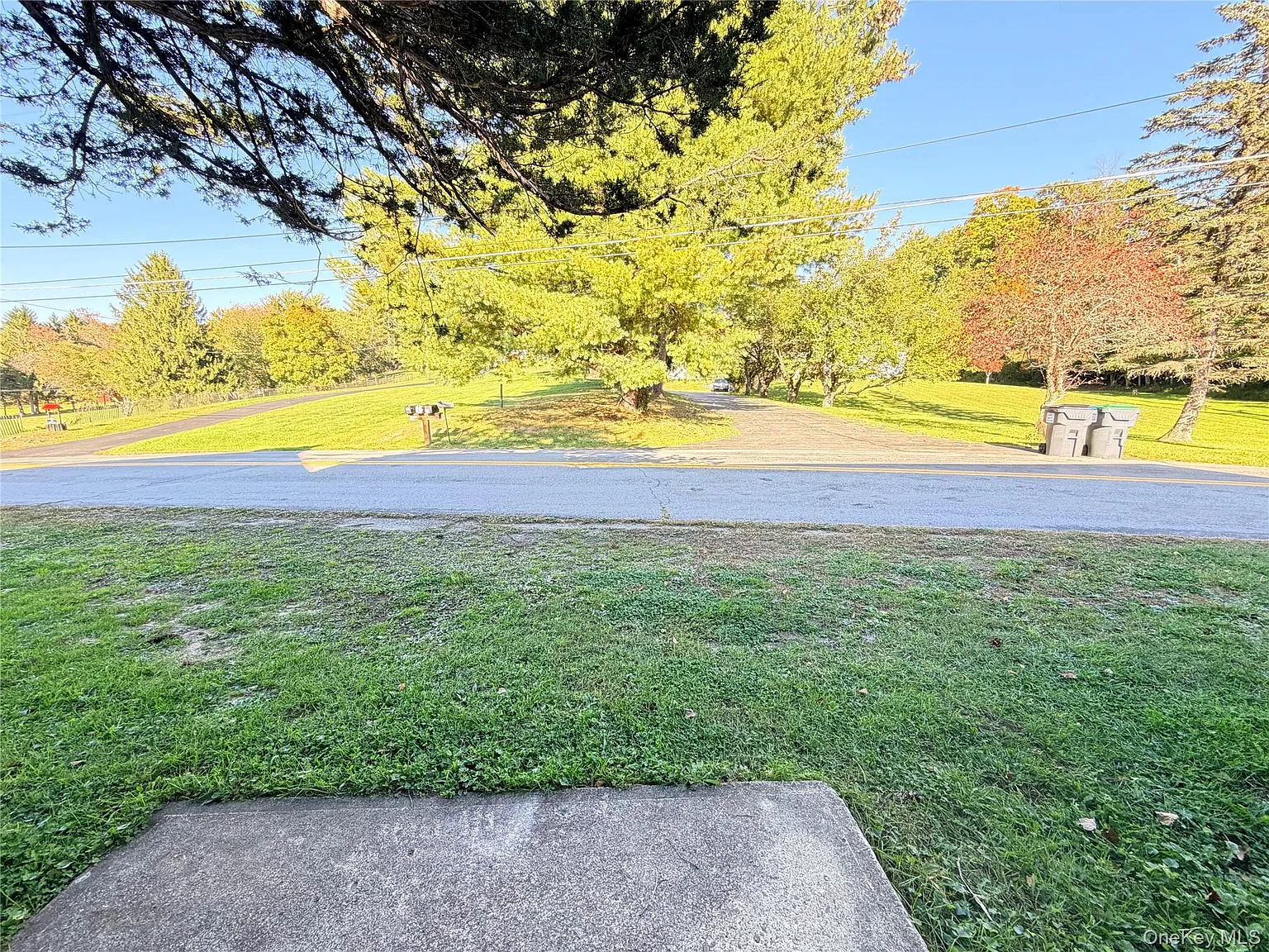 2 bed, 2.0 bath, 1334 sqft, $2,300 — Photo 3