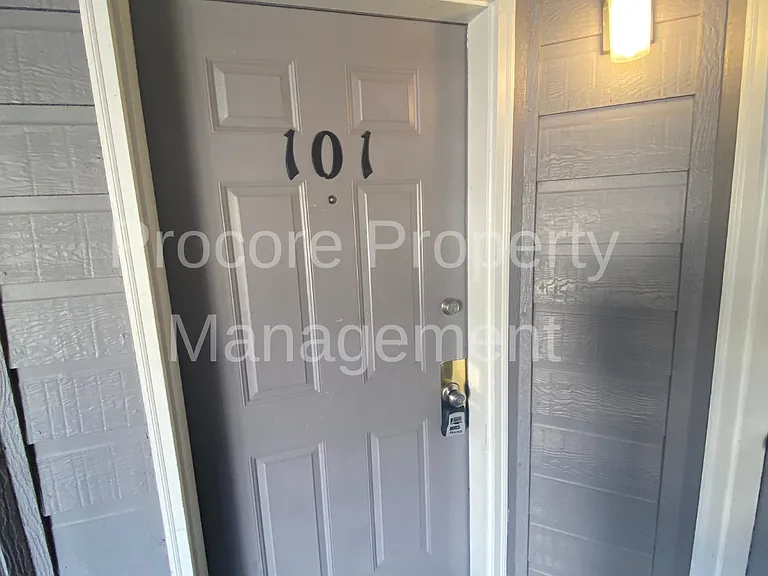 4689 W Pasadena Ln — Photo 5