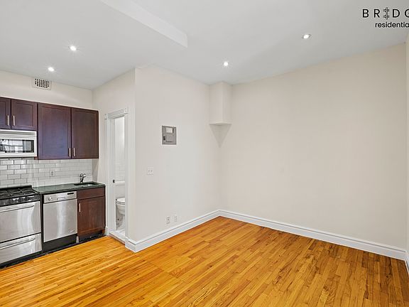 5th image of 228 E 84th St APT 4D