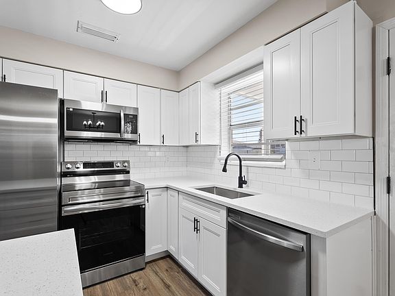 4th image of 1255 Lake Drive