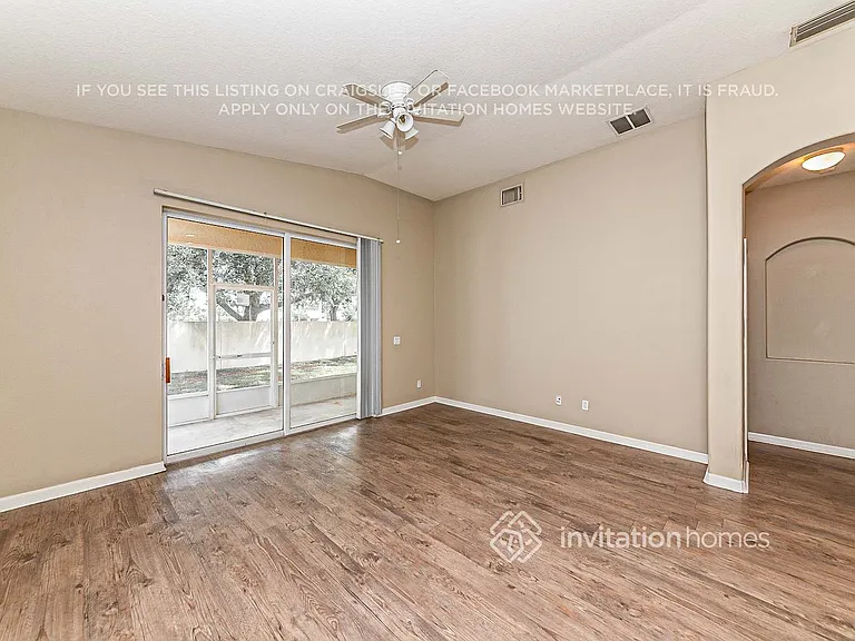 4163 101st Ave E — Photo 3