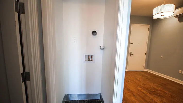 Rented by Nooklyn NYC LLC | media 18