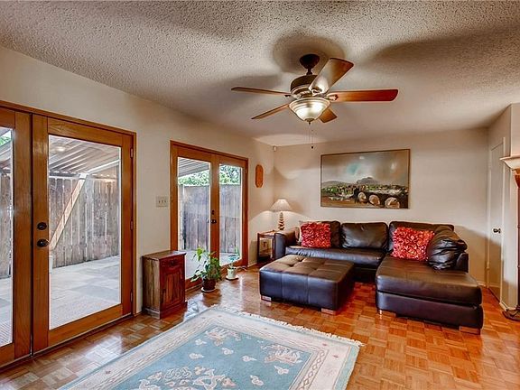 4th image of 6630 E Hill Dr