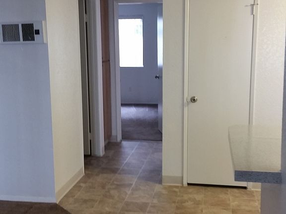 5th image of 4349 McClintock St APT 3
