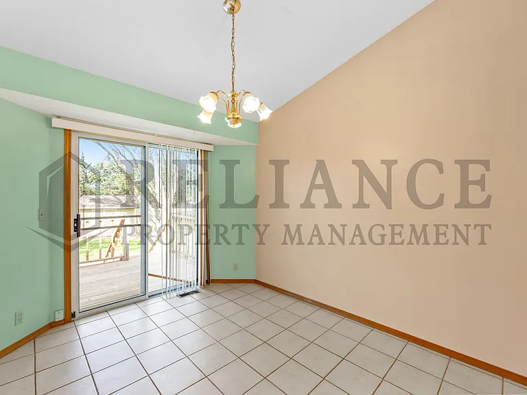 8502 W Westlawn Cir — Photo 12