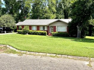 110 Bullock Cir, Eufaula, AL 36027