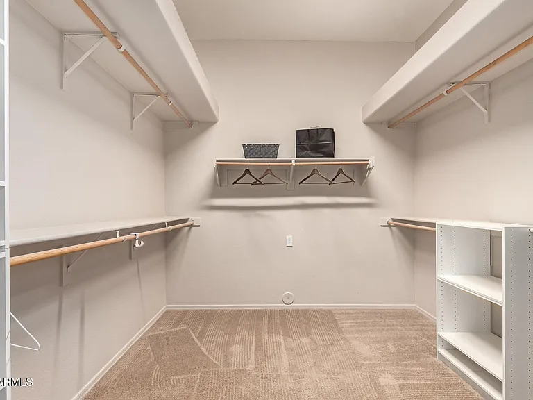 434 E Sheffield Ave — Photo 5