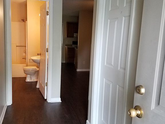 3rd image of 2105 Larimer St #2105