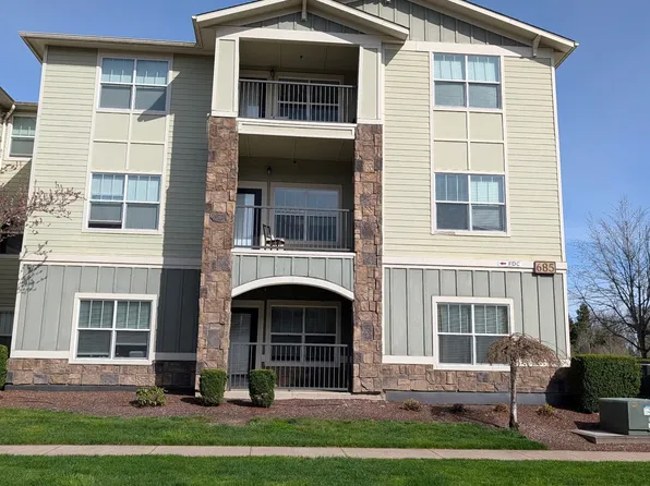 685 SW Sagebrush Dr #205, Corvallis, OR 97333