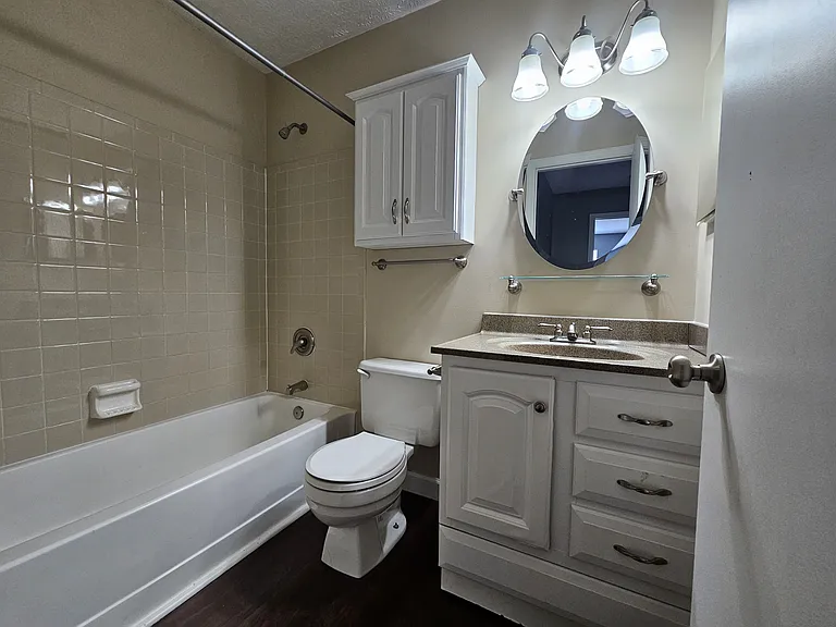 1792 Plains Blvd — Photo 17