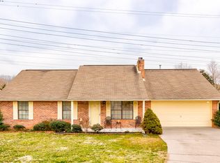 1142 Whitesburg Dr, Knoxville, TN 37918